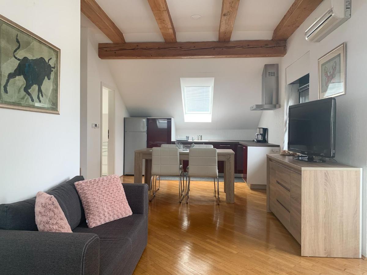 Ela'S Apartment Komenda Zewnętrze zdjęcie